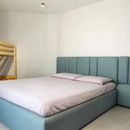 Seaside Escape 100m To Shore 1 Apartment