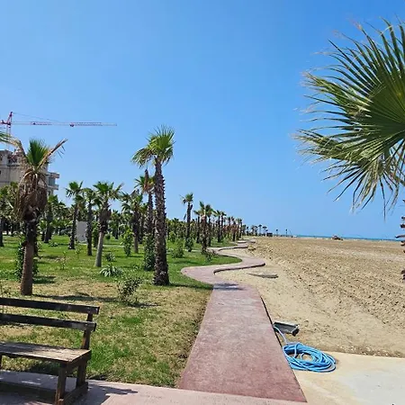Seaside Escape 100m To Shore Διαμέρισμα *