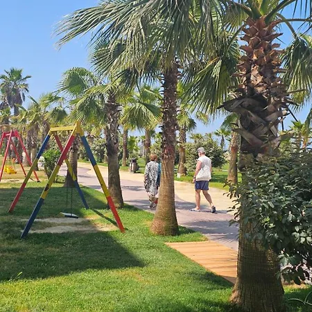 Διαμέρισμα Seaside Escape 100m To Shore *